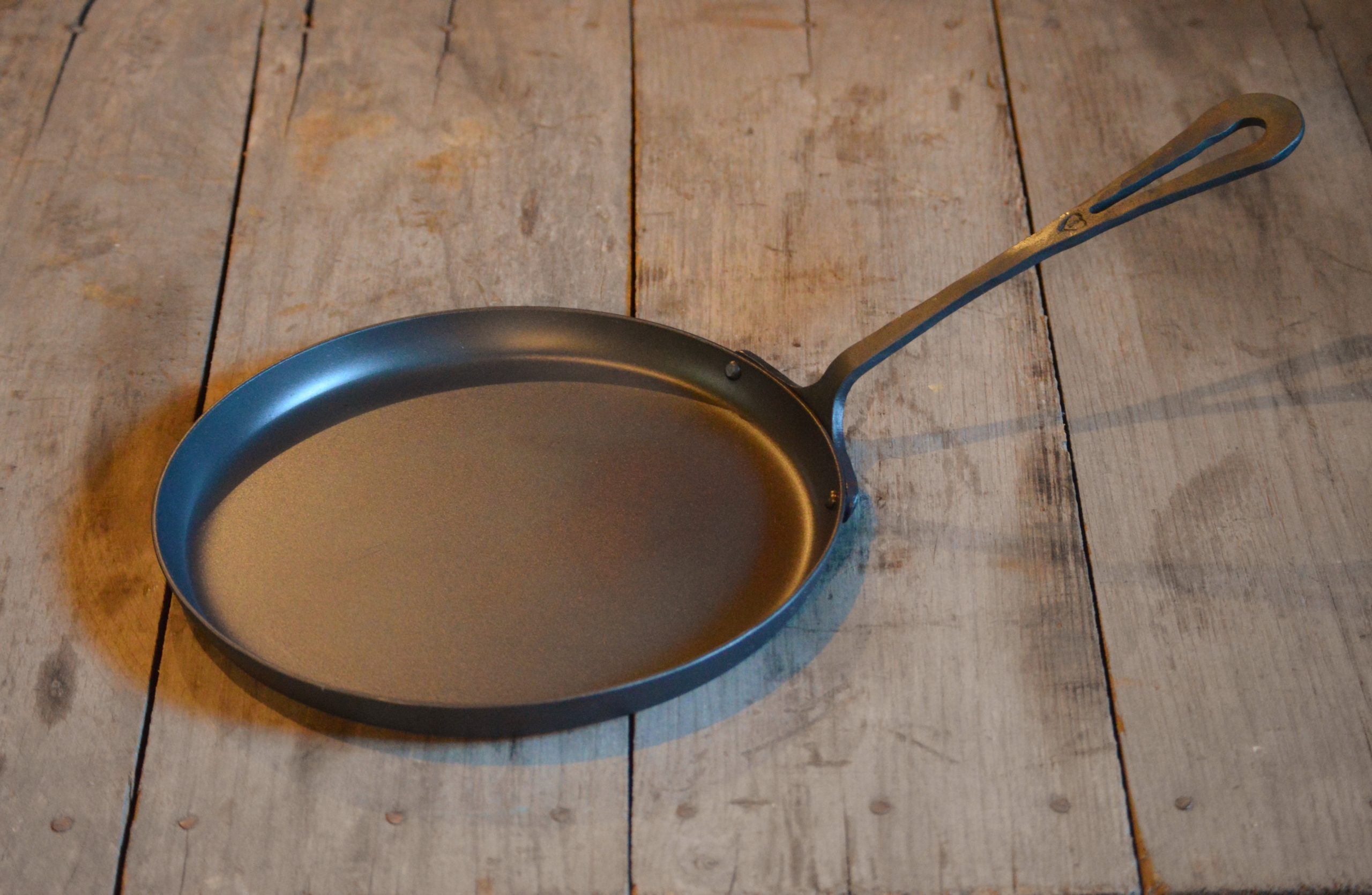 10 Octagon Carbon Steel Skillet - Hand Forged