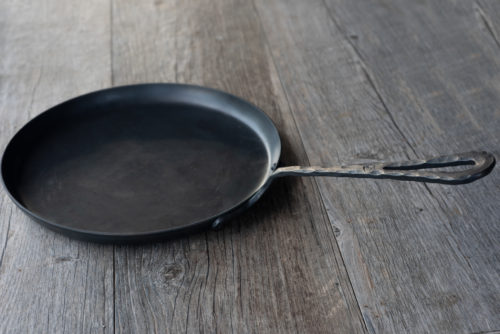 Forged skillet cookware